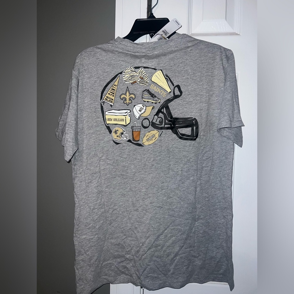 NWT New Orleans Saints shirt